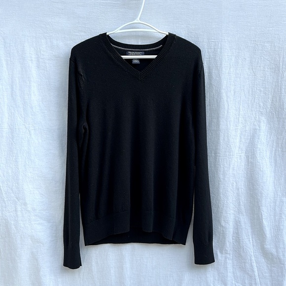 Banana Republic Merino Wool V-neck Cardigan Sweater - Picture 1 of 5